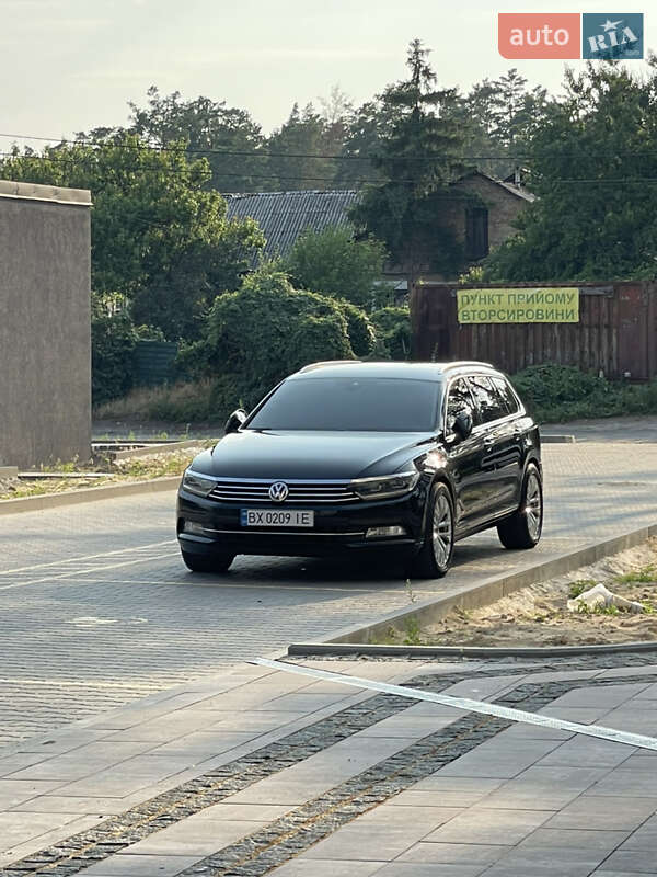 Универсал Volkswagen Passat 2016 в Староконстантинове