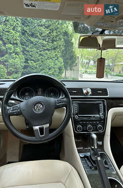Седан Volkswagen Passat 2014 в Кропивницком