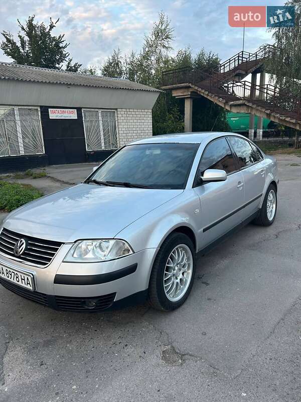 Седан Volkswagen Passat 2001 в Семенівці