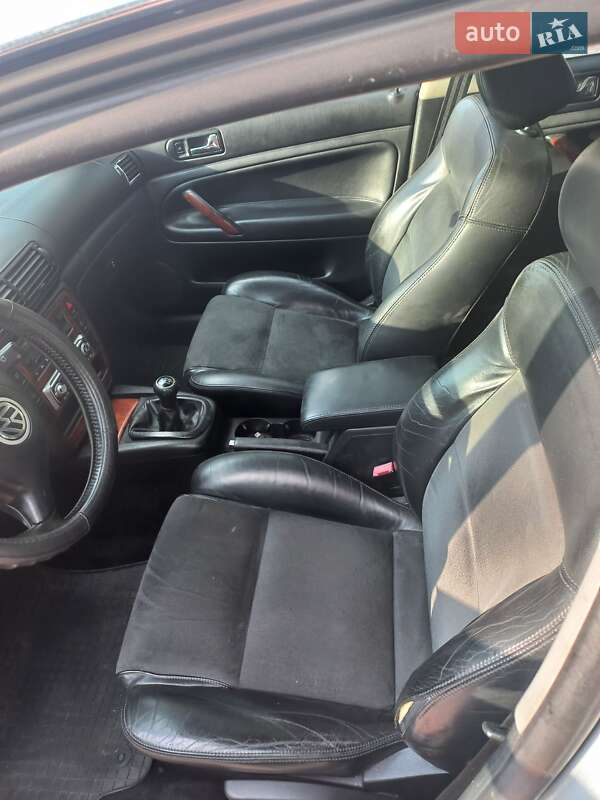 Седан Volkswagen Passat 2002 в Бердичеве