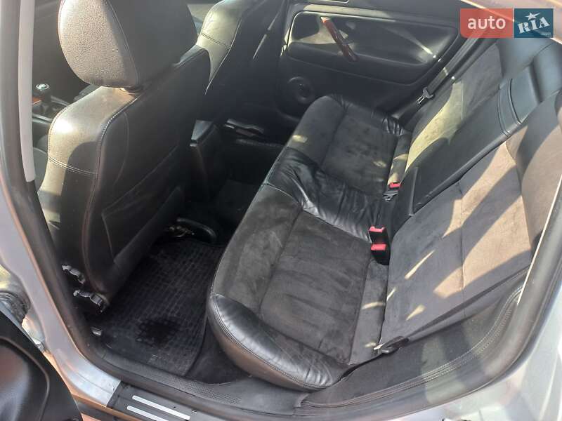 Седан Volkswagen Passat 2002 в Бердичеве