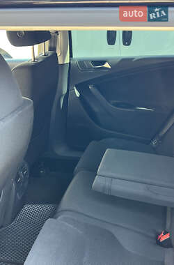 Универсал Volkswagen Passat 2010 в Черкассах