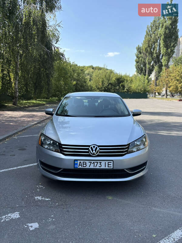 Седан Volkswagen Passat 2013 в Вінниці