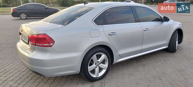 Седан Volkswagen Passat 2011 в Николаевке