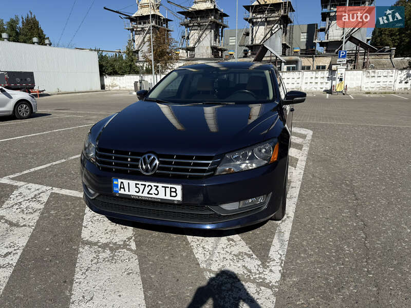 Седан Volkswagen Passat 2014 в Киеве