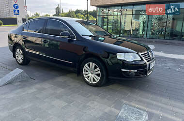Седан Volkswagen Passat 2008 в Хмельницком
