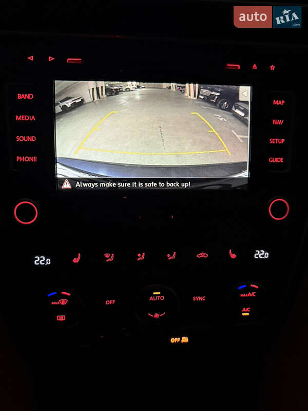 Седан Volkswagen Passat 2014 в Киеве