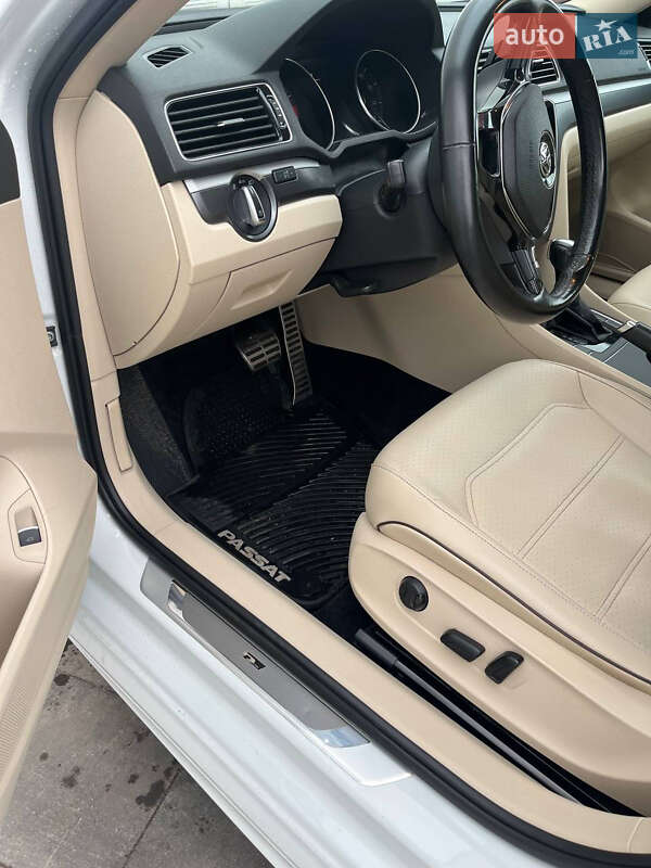 Седан Volkswagen Passat 2017 в Виннице