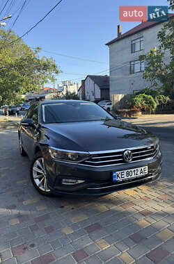 Седан Volkswagen Passat 2020 в Кривому Розі