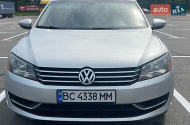 Седан Volkswagen Passat 2012 в Львові