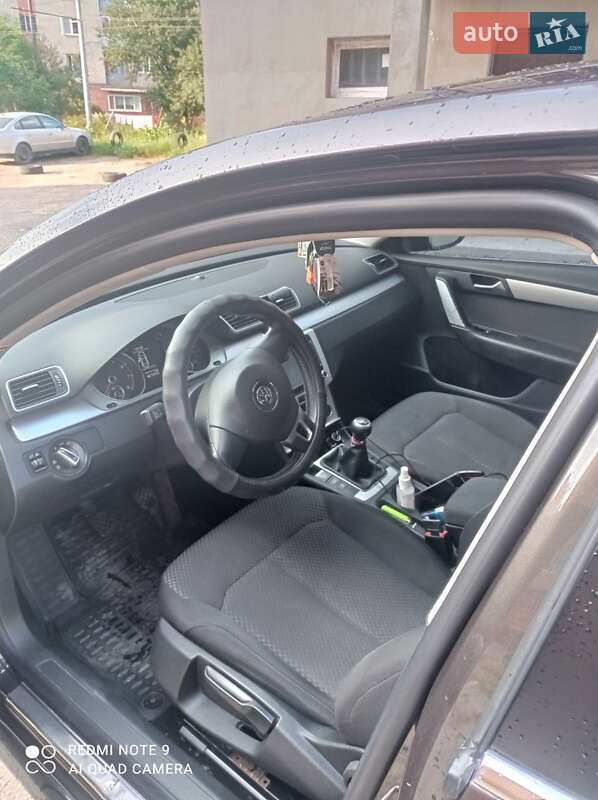 Седан Volkswagen Passat 2012 в Тернополе