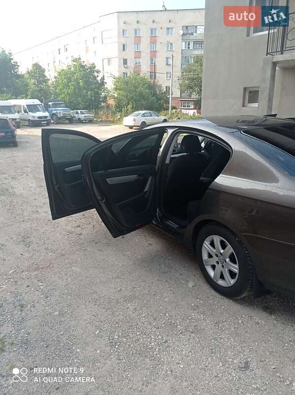 Седан Volkswagen Passat 2012 в Тернополе