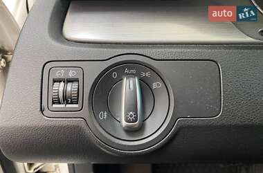 Универсал Volkswagen Passat 2011 в 