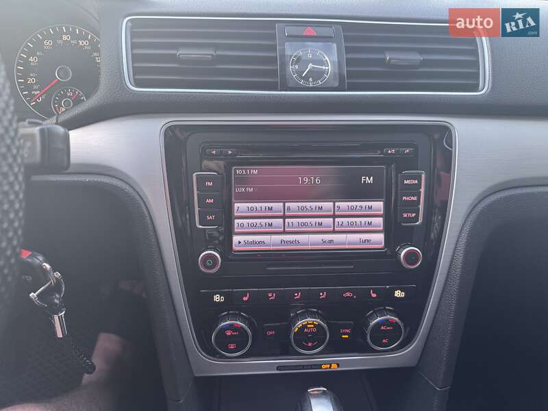 Седан Volkswagen Passat 2012 в Броварах