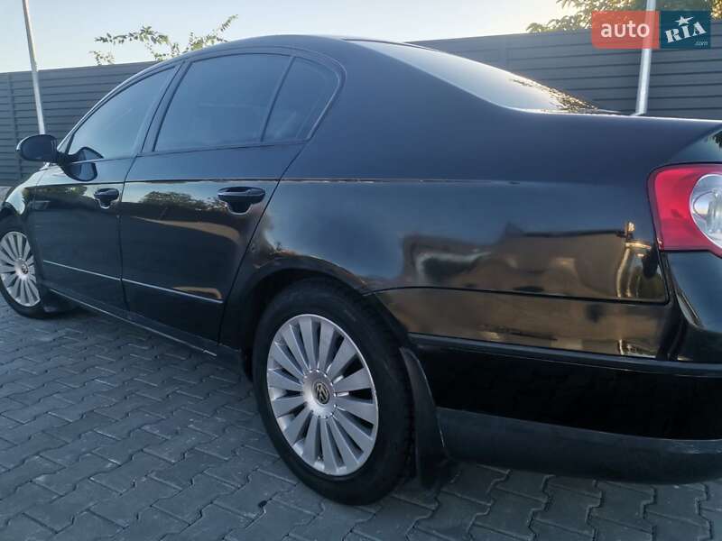 Седан Volkswagen Passat 2007 в Николаеве