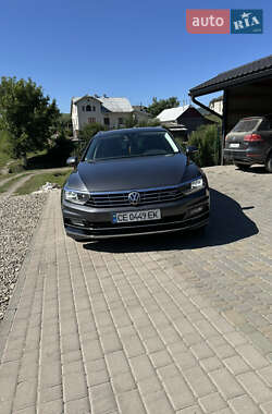 Універсал Volkswagen Passat 2017 в Чернівцях