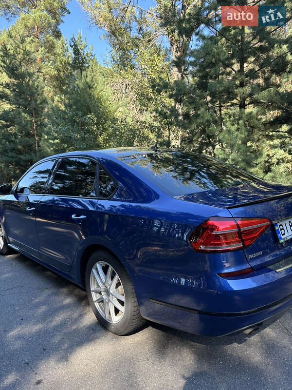 Седан Volkswagen Passat 2016 в Кременчуге
