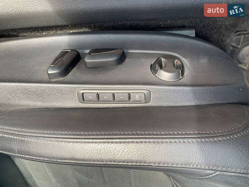 Седан Volkswagen Passat 2014 в Києві