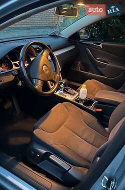Седан Volkswagen Passat 2007 в Києві