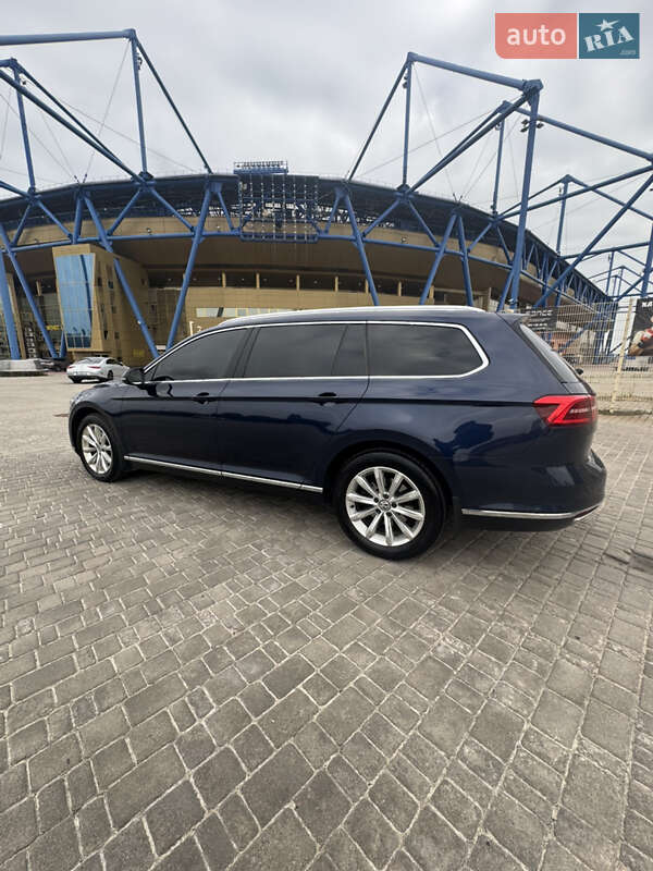 Универсал Volkswagen Passat 2015 в Харькове фото 11 Универсал Volkswagen Passat 2015 в Харькове