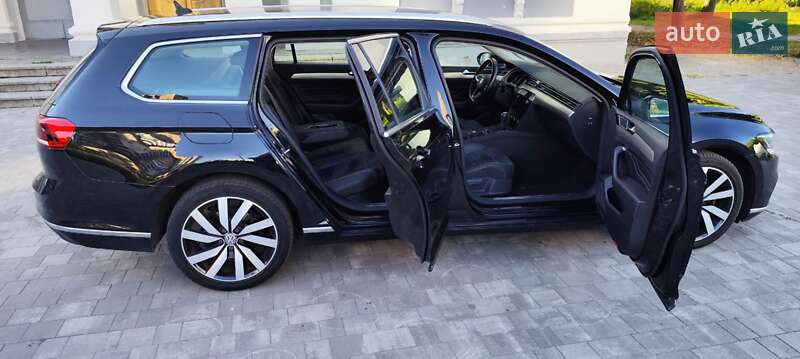 Универсал Volkswagen Passat 2019 в Житомире