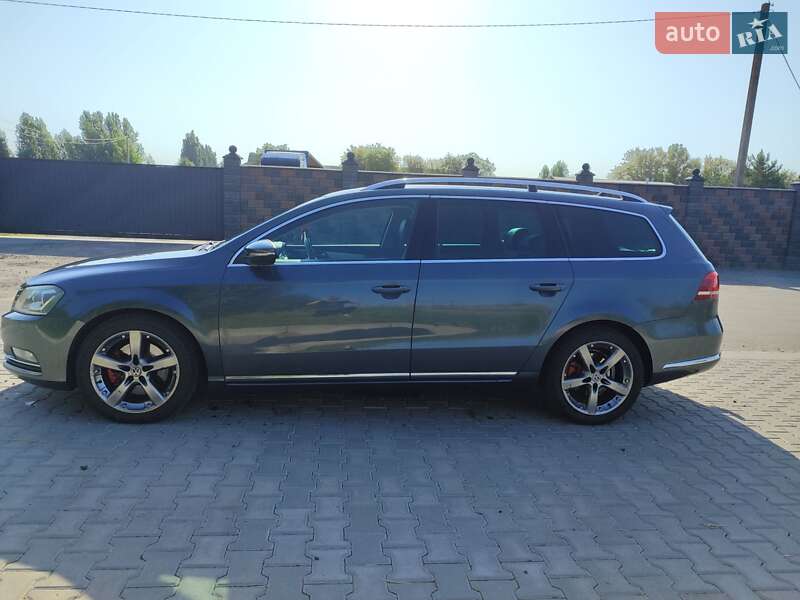 Универсал Volkswagen Passat 2013 в Ровно