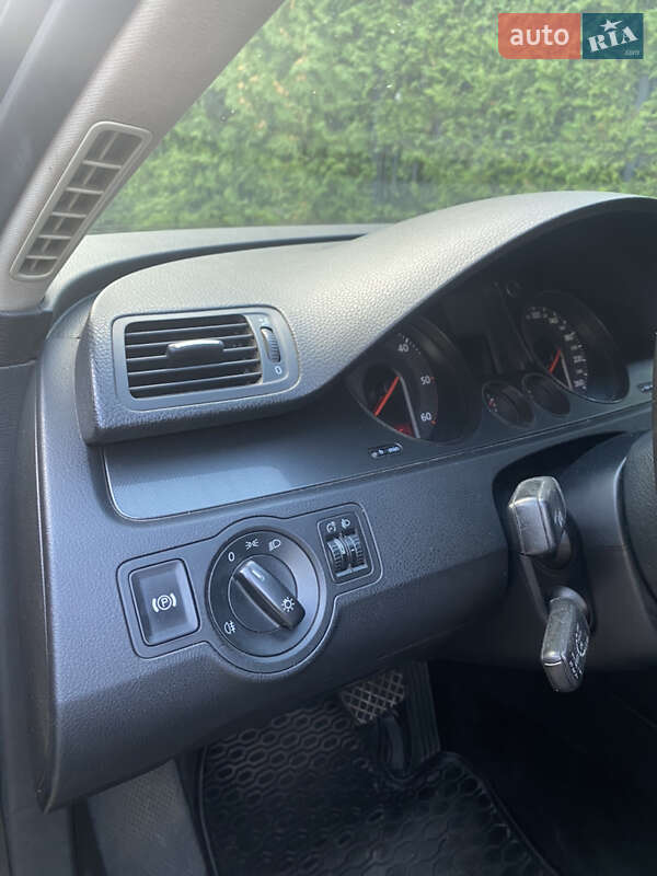 Універсал Volkswagen Passat 2007 в Львові