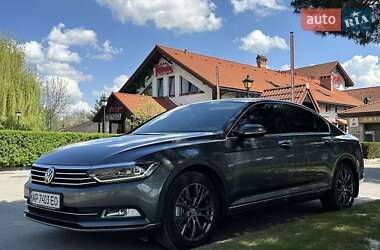 Седан Volkswagen Passat 2017 в 