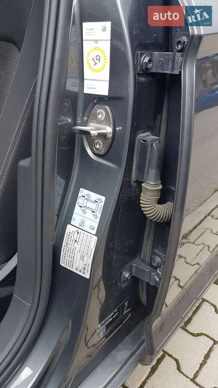 Універсал Volkswagen Passat 2016 в Мукачевому