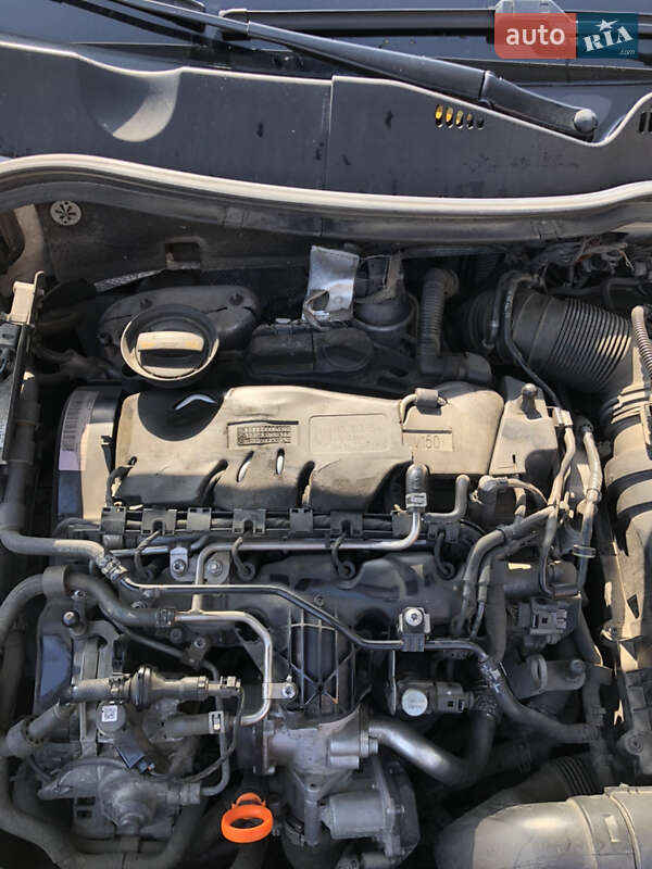 Универсал Volkswagen Passat 2010 в Ивано-Франковске