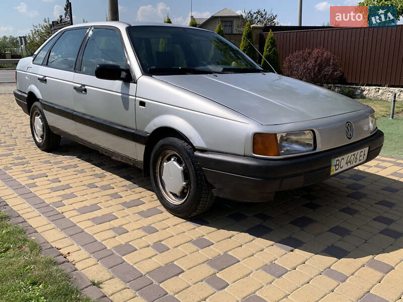 Седан Volkswagen Passat 1991 в Тернополе