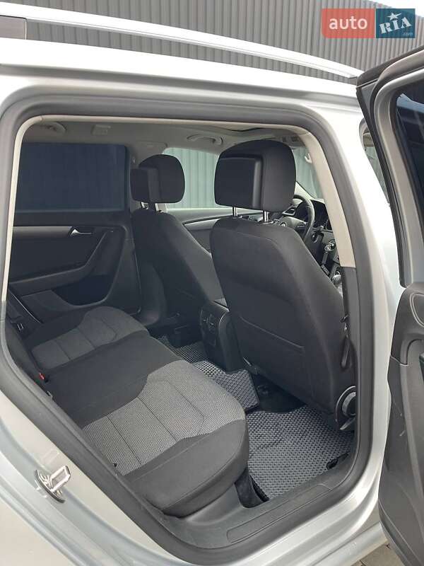 Универсал Volkswagen Passat 2011 в Бродах