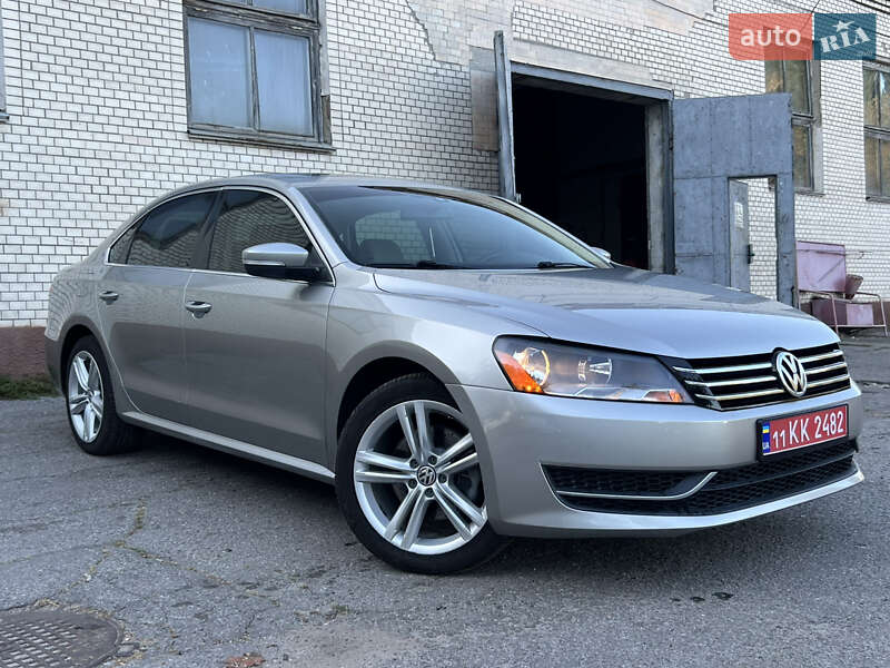 Седан Volkswagen Passat 2014 в Хмельницькому