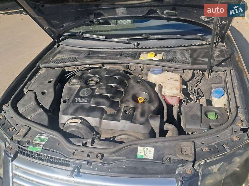 Седан Volkswagen Passat 2004 в Фастове