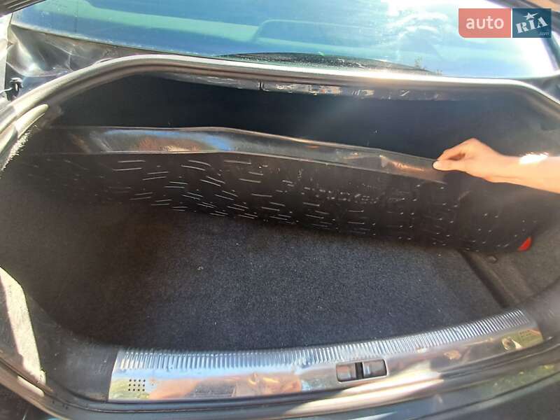 Седан Volkswagen Passat 2004 в Фастове