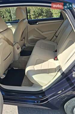 Седан Volkswagen Passat 2015 в 