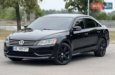 Седан Volkswagen Passat 2014 в Дніпрі