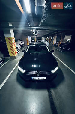 Універсал Volkswagen Passat 2016 в Одесі