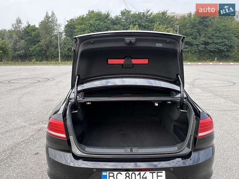 Седан Volkswagen Passat 2017 в Львові