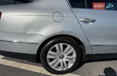 Седан Volkswagen Passat 2005 в 