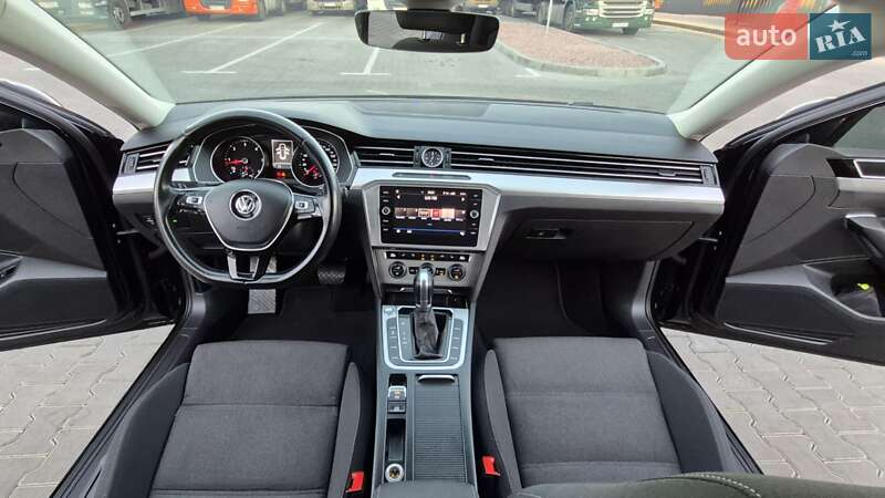 Универсал Volkswagen Passat 2019 в Одессе фото 54 Универсал Volkswagen Passat 2019 в Одессе