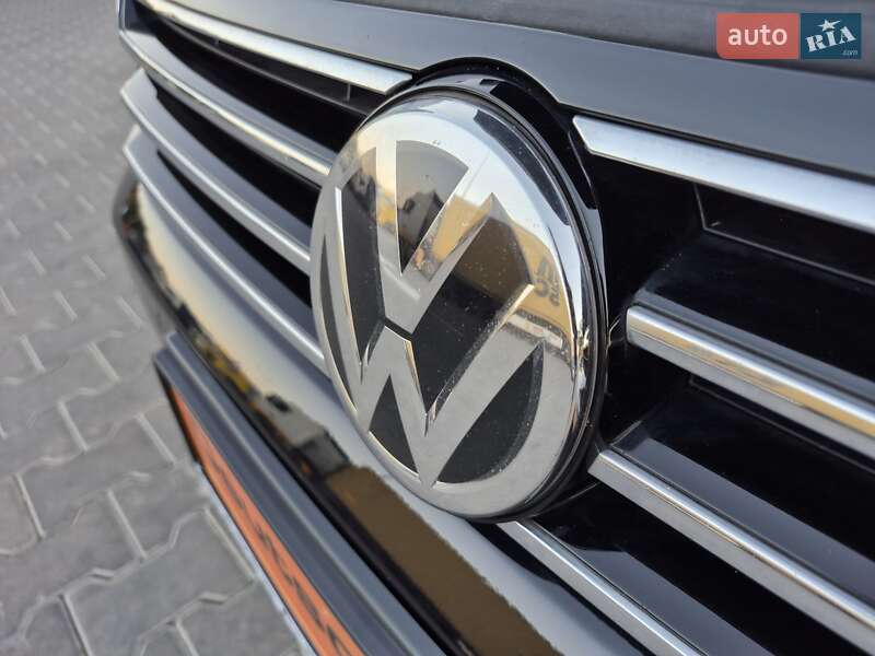 Универсал Volkswagen Passat 2019 в Одессе фото 114 Универсал Volkswagen Passat 2019 в Одессе