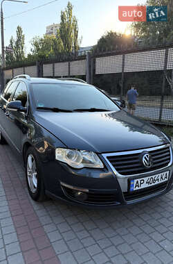 Універсал Volkswagen Passat 2005 в Запоріжжі