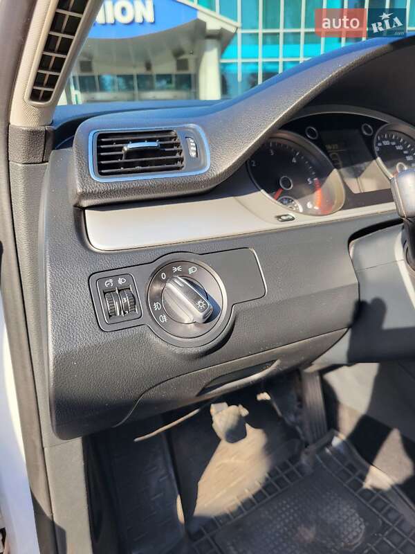 Универсал Volkswagen Passat 2013 в Кривом Роге