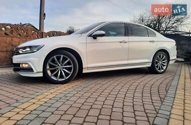 Седан Volkswagen Passat 2018 в Стрые