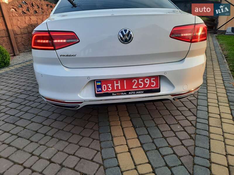 Седан Volkswagen Passat 2018 в Стрые