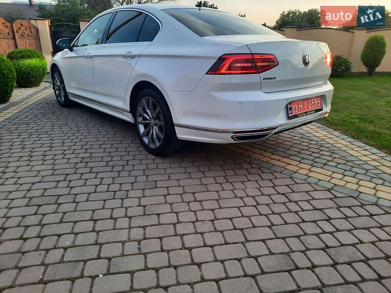 Седан Volkswagen Passat 2018 в Стрые