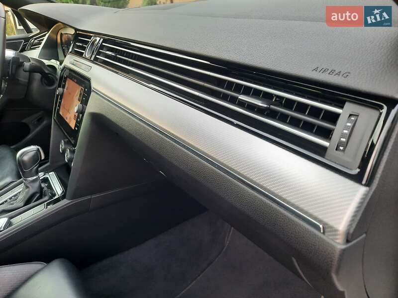 Седан Volkswagen Passat 2018 в Стрые