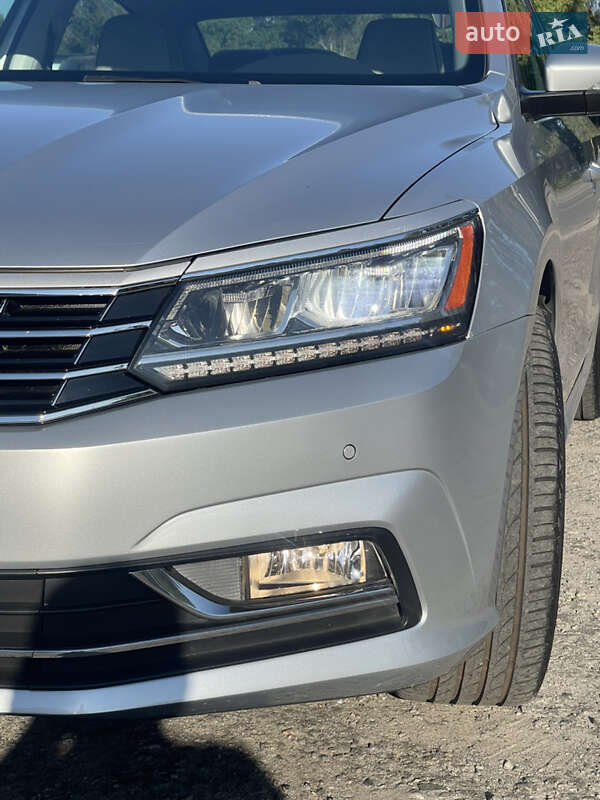 Седан Volkswagen Passat 2018 в Дніпрі