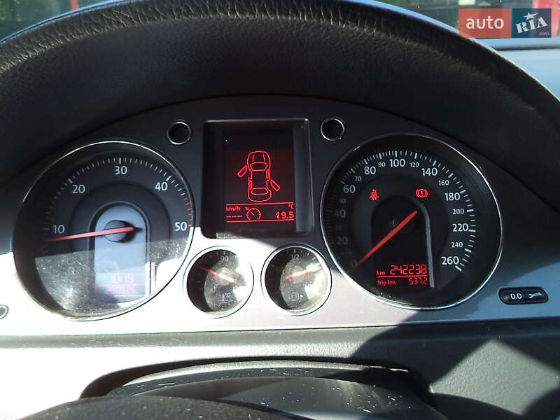 Универсал Volkswagen Passat 2008 в Хмельницком